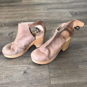 Free People Clog